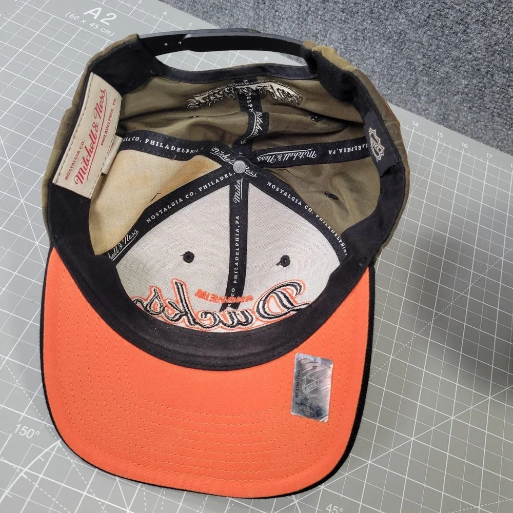 Anaheim Ducks Hat Cap Snap Back Camo Black NHL Hockey Mens Mitchell Script